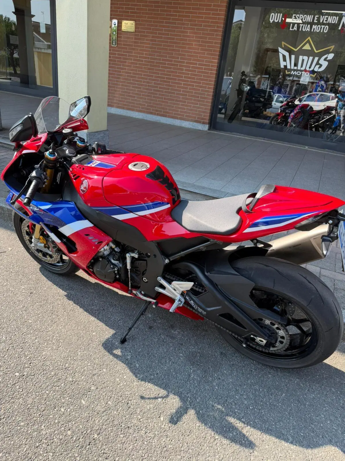 Honda CBR 1000 RR-R Fireblade SP (2024 - 26) (11)