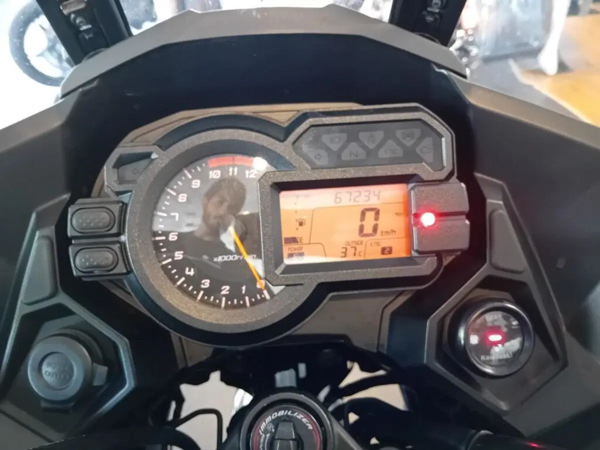 Kawasaki Versys 1000 Grand Tourer (2012 - 14) (8)