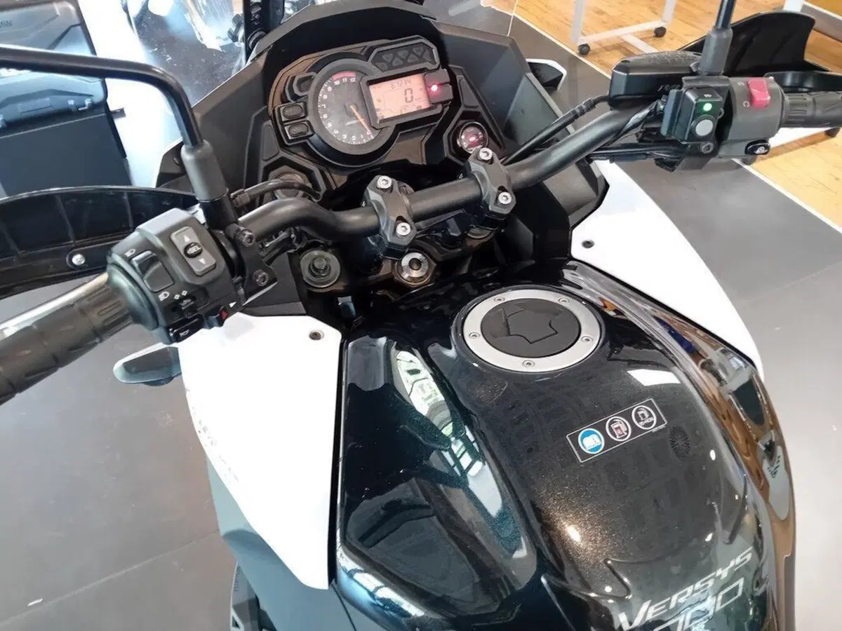Kawasaki Versys 1000 Grand Tourer (2012 - 14) (7)