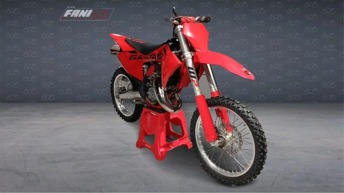 GASGAS MC 125 (2025) (3)