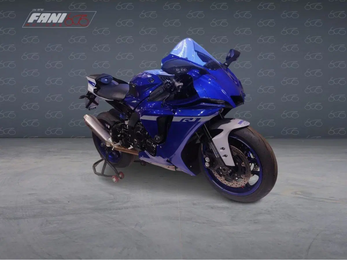 Yamaha YZF R1 (2020 - 25) (3)