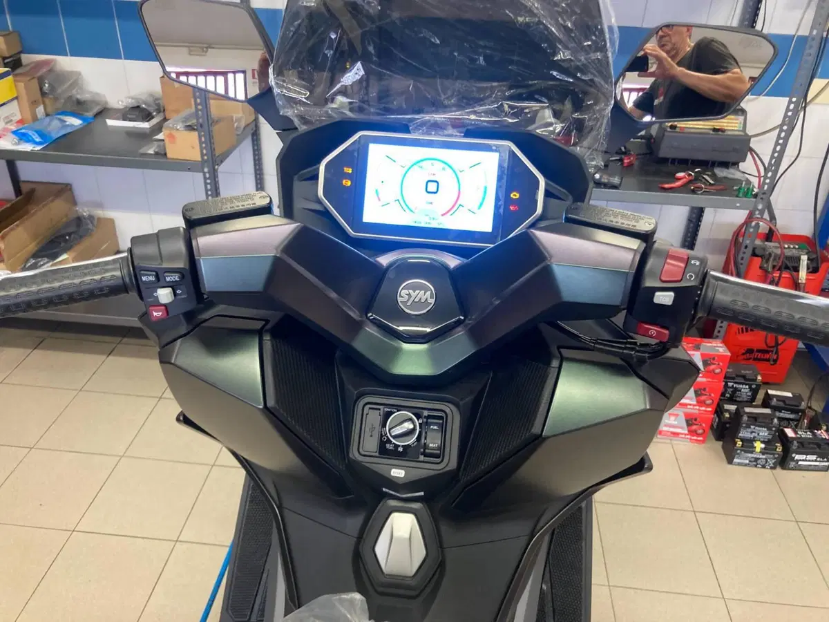Sym CruiSym 400 (2026) (7)