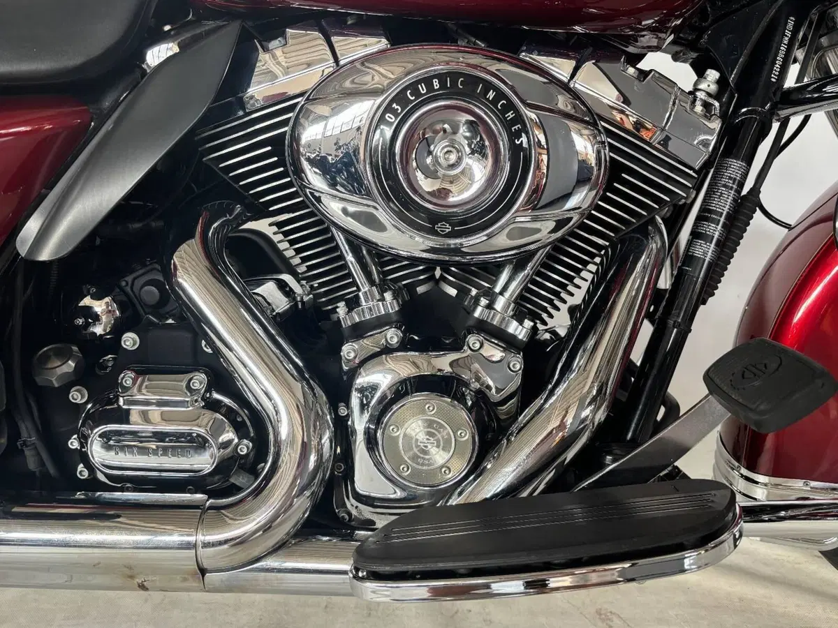Harley-Davidson 1690 Electra Glide Classic (2010 - 12) - FLHTC (3)
