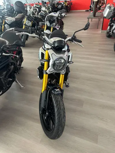 CFMOTO 700CL-X Heritage (2021 - 26) usata