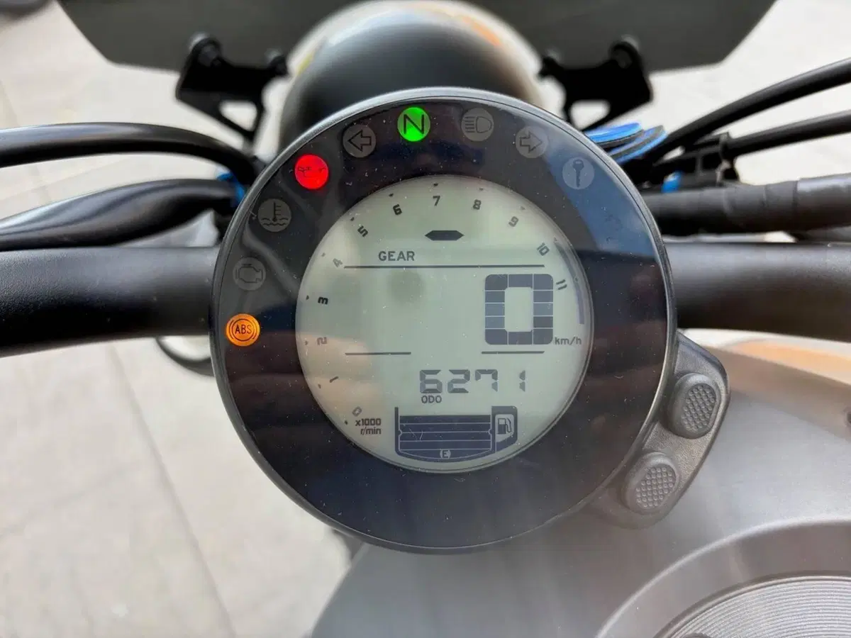Yamaha XSR 700 ABS (2016 - 20) (2)