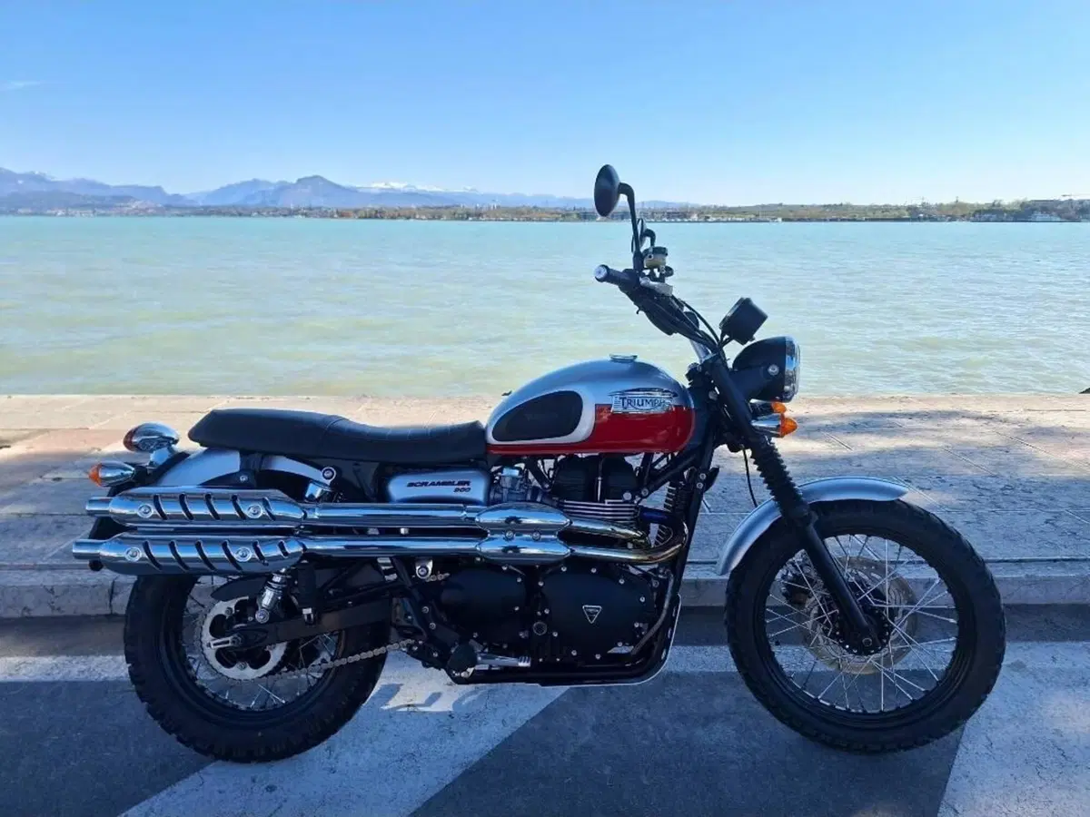 Triumph Scrambler (2006 - 17) (2)