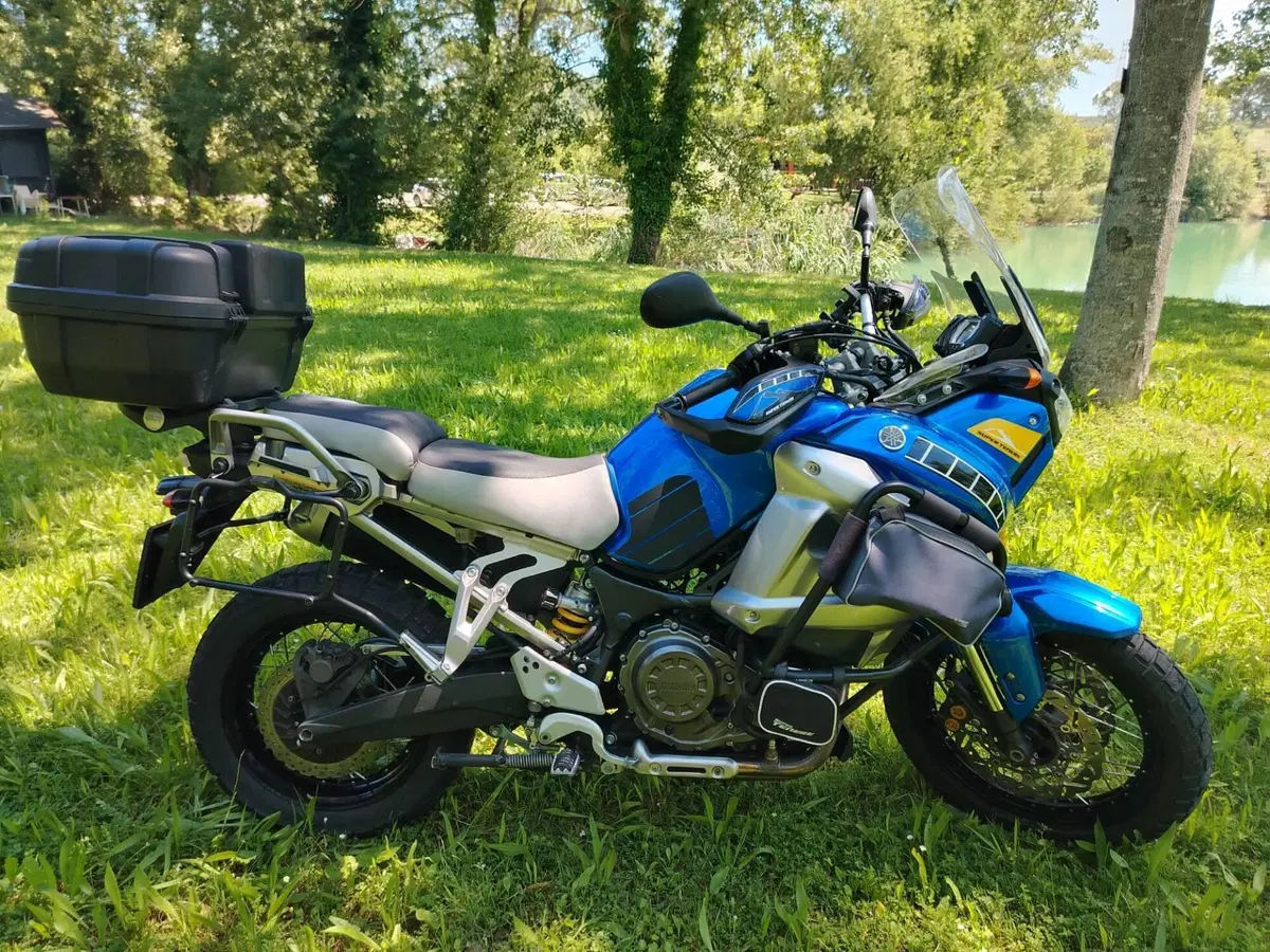 Yamaha XT1200Z Super Ténéré First Edition (2010 - 11) (3)