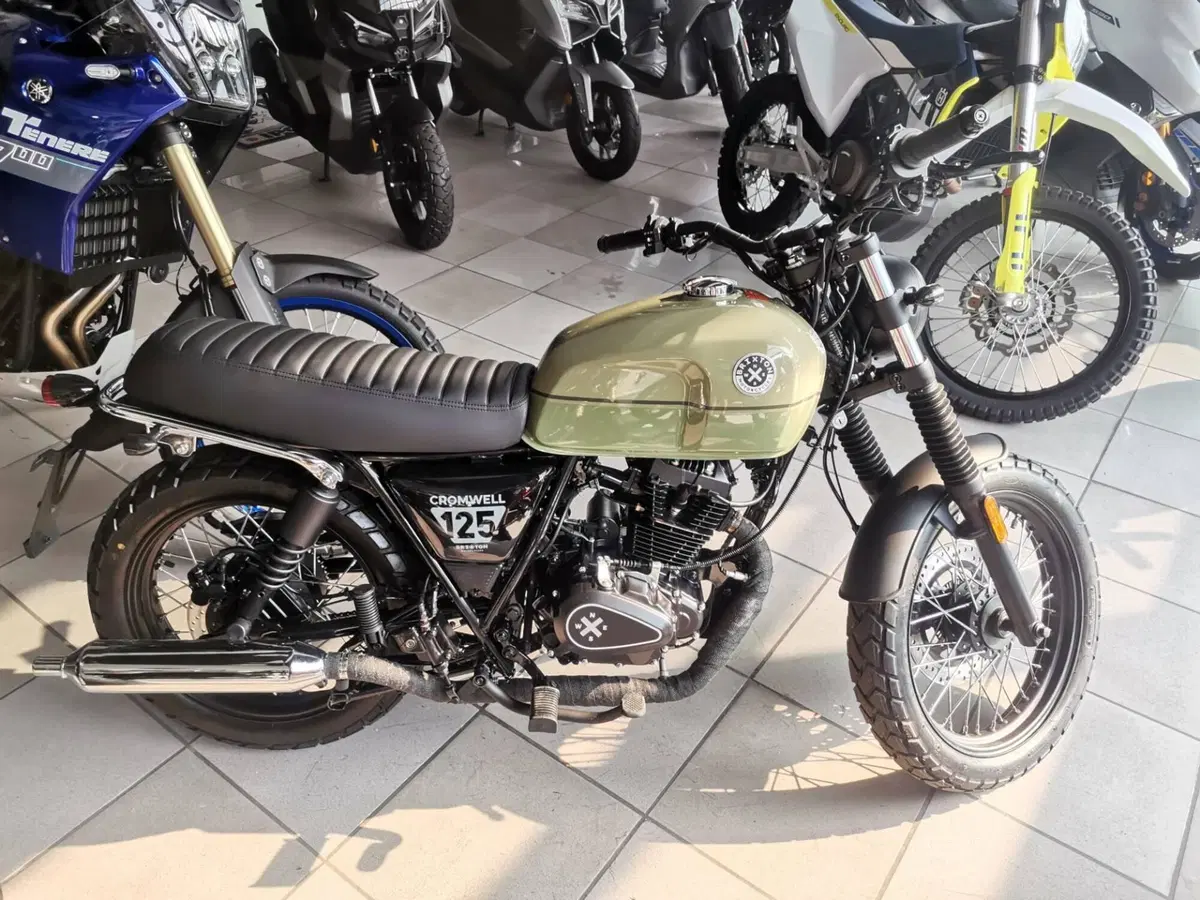 Brixton Motorcycles Cromwell 125 ABS (2021 - 26)