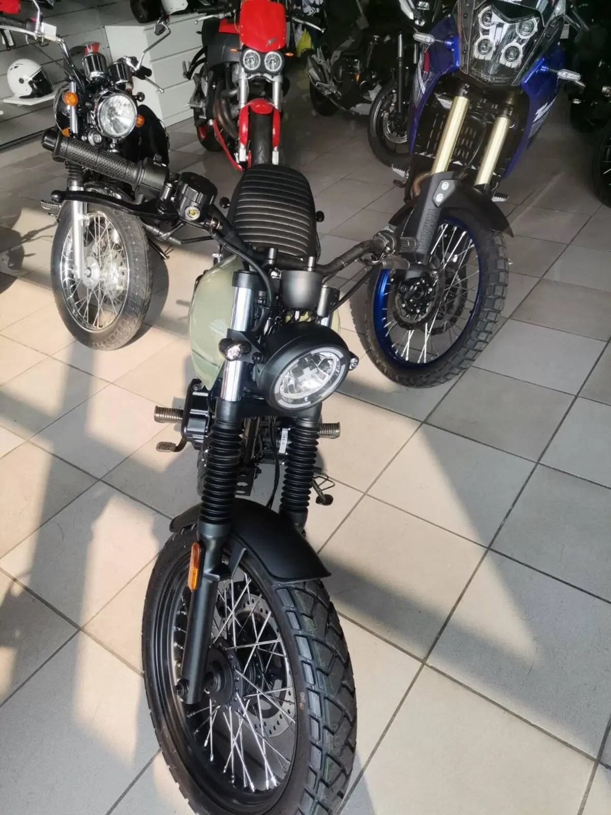 Brixton Motorcycles Cromwell 125 ABS (2021 - 26) (2)