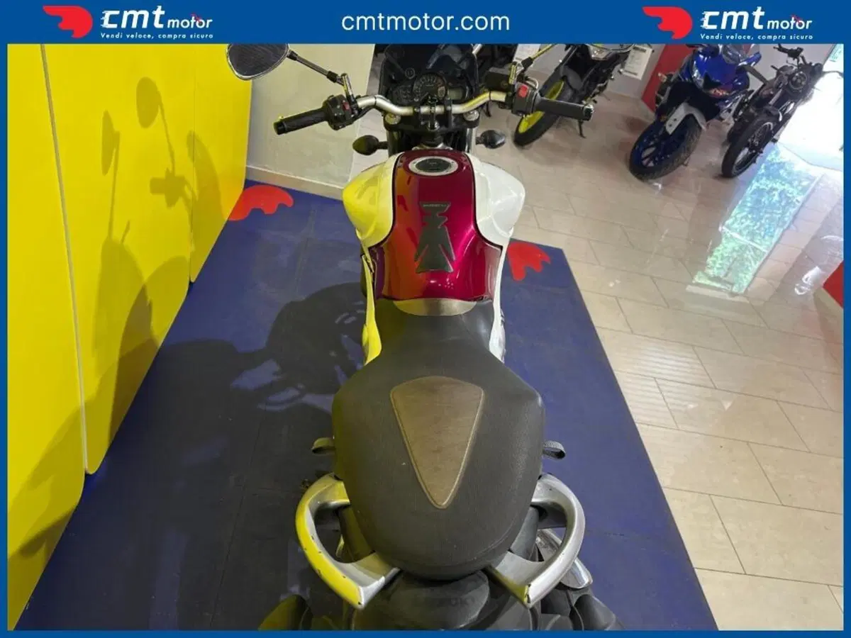 Suzuki Gladius 650 SFV (2009 - 15) (4)