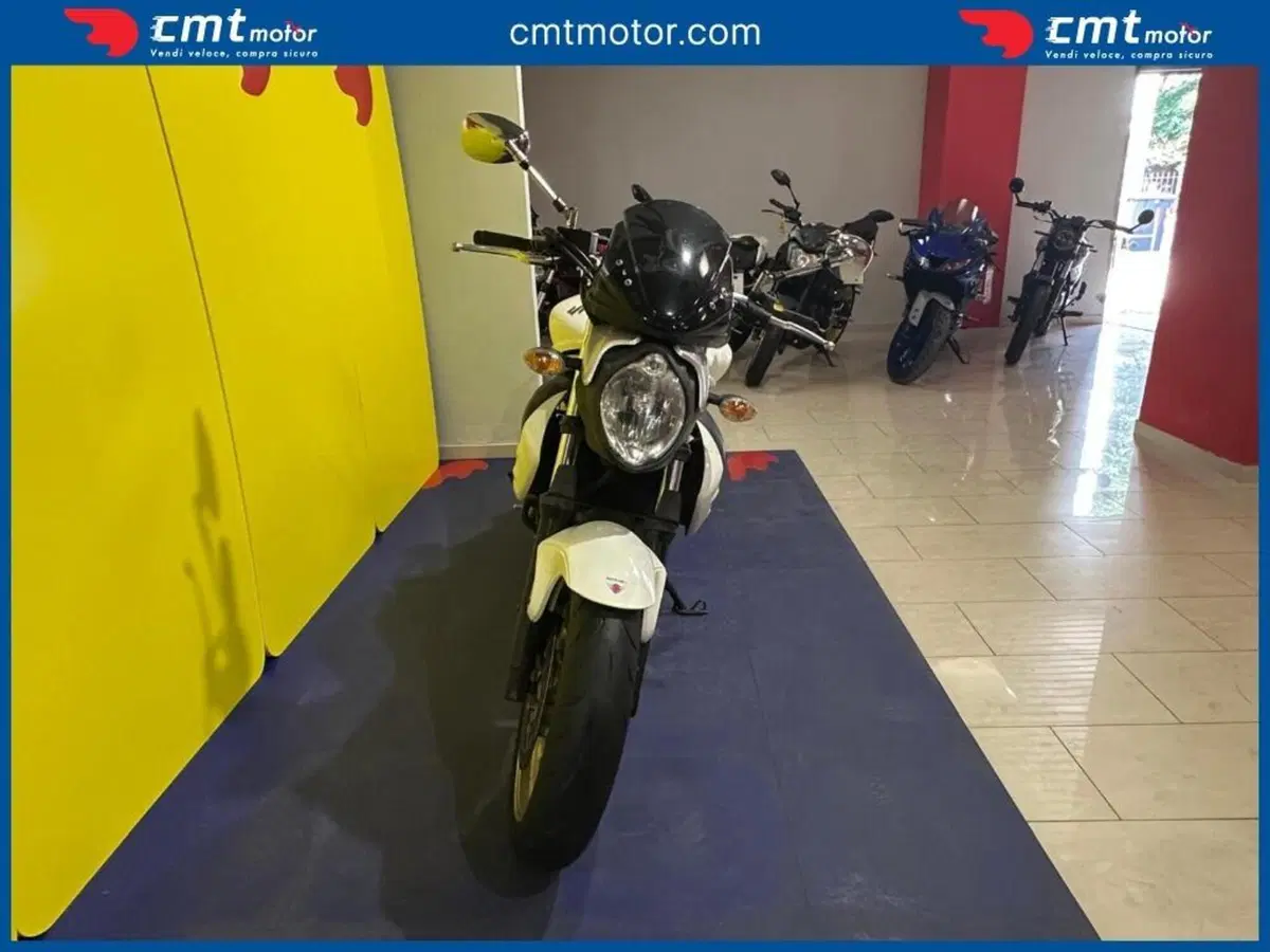 Suzuki Gladius 650 SFV (2009 - 15) (6)