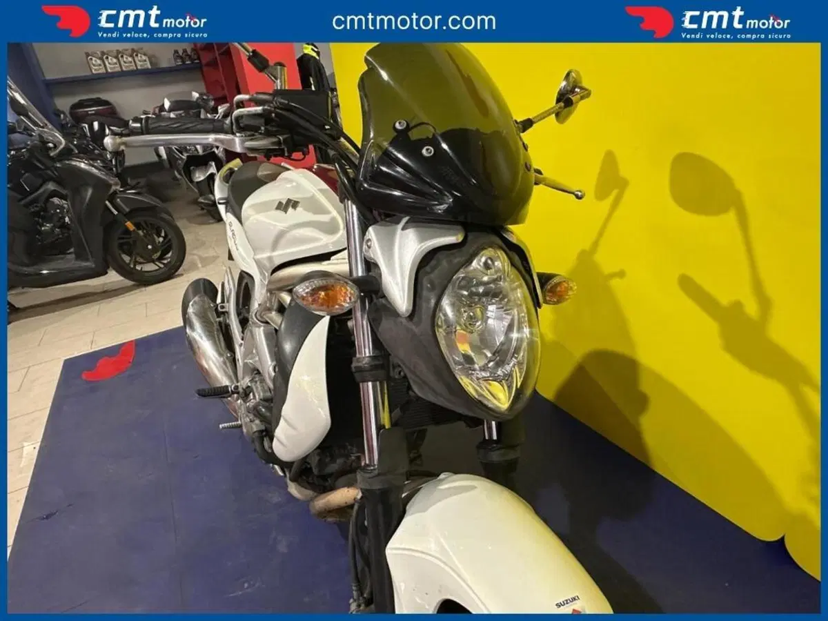 Suzuki Gladius 650 SFV (2009 - 15) (12)