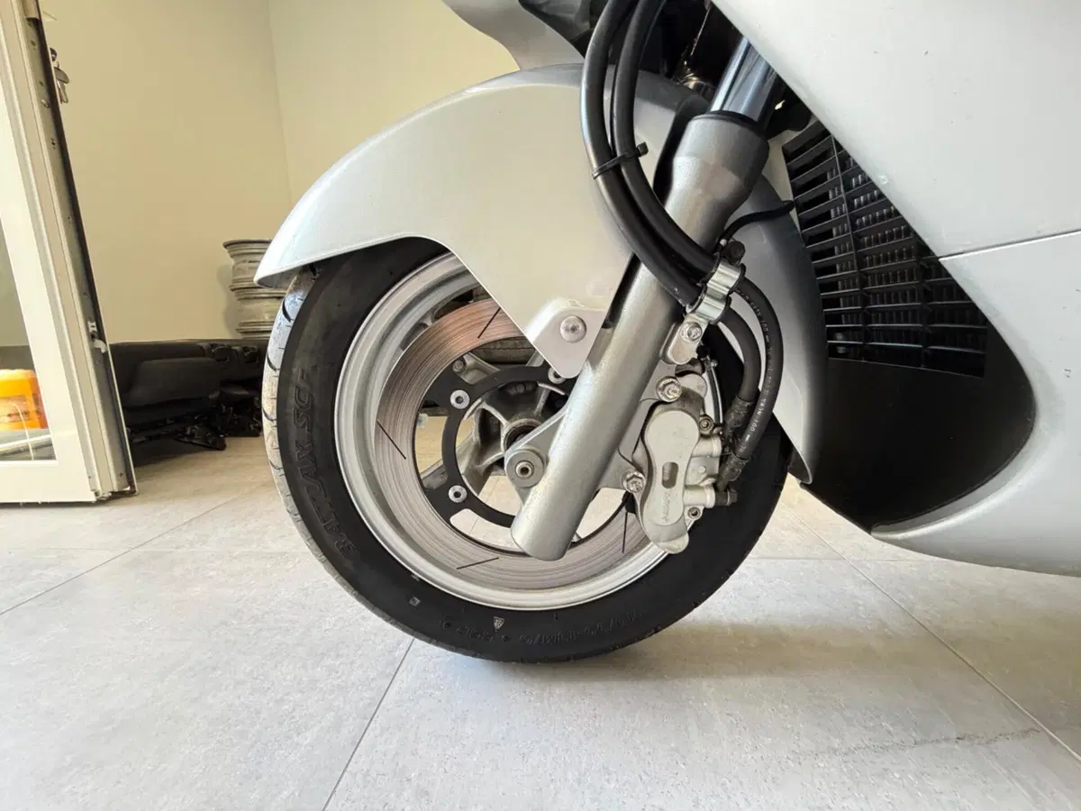 Suzuki Burgman AN 400 Businnes (2001 - 03) (8)