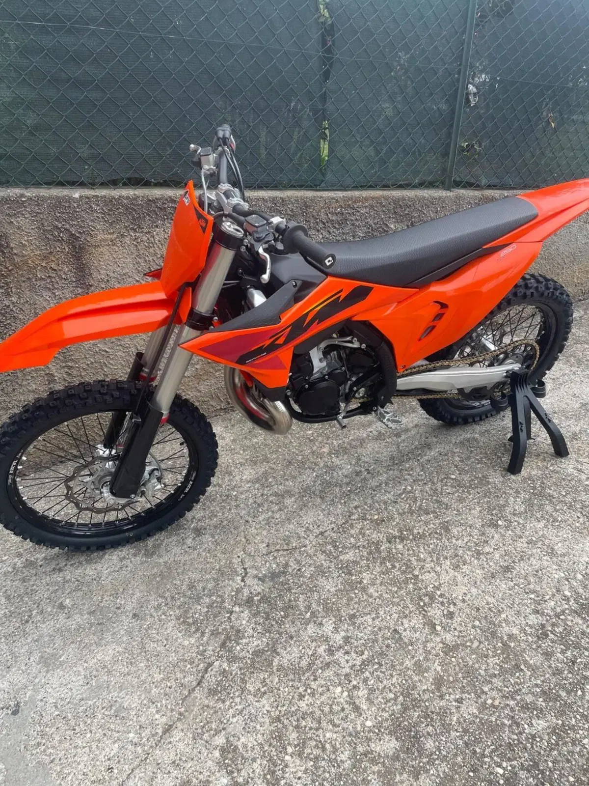 KTM 250 SX (2025) (2)