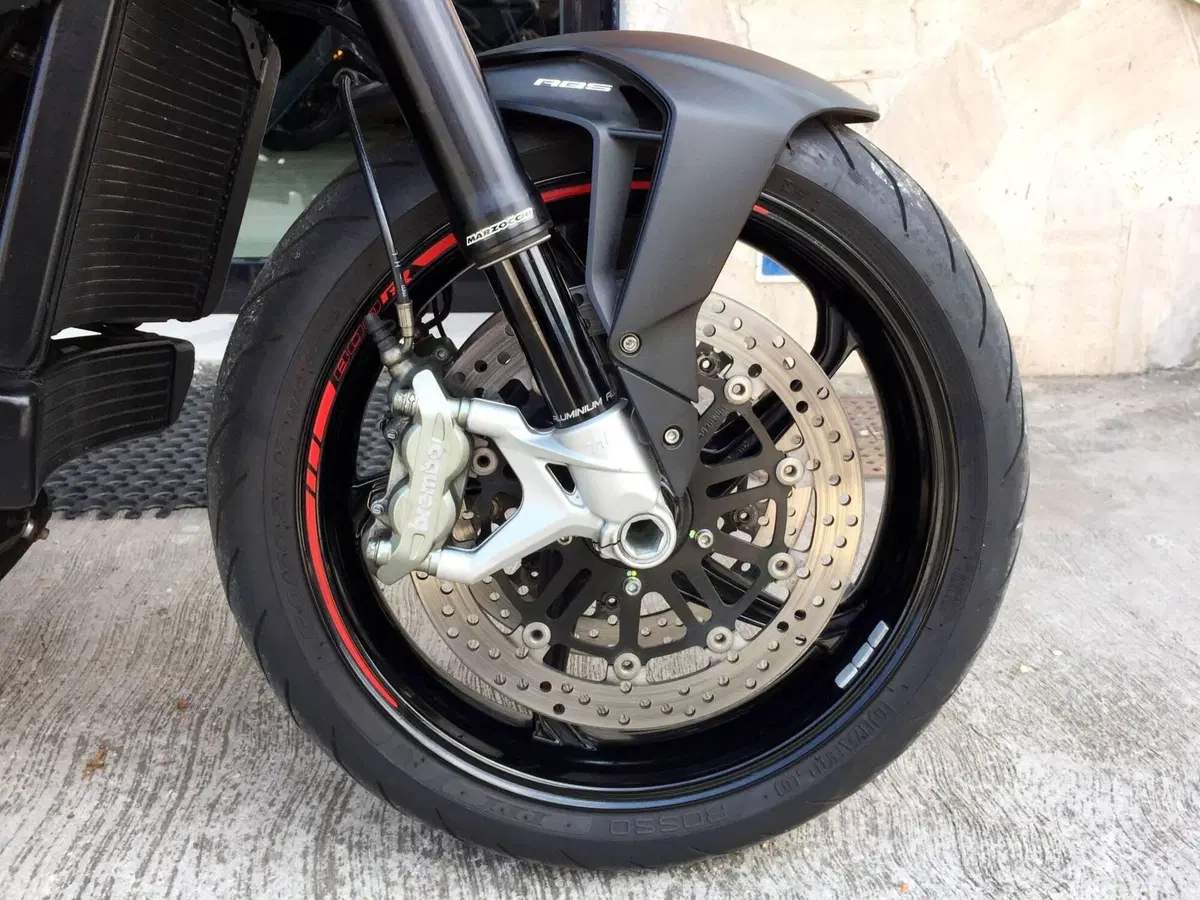 MV Agusta Brutale 800 RR (2017 - 20) (16)