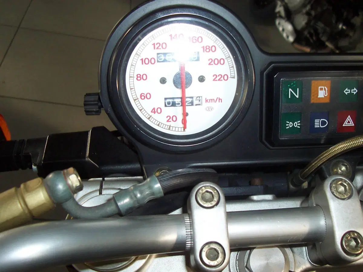 Ducati Monster 900 (1993 - 96) (3)