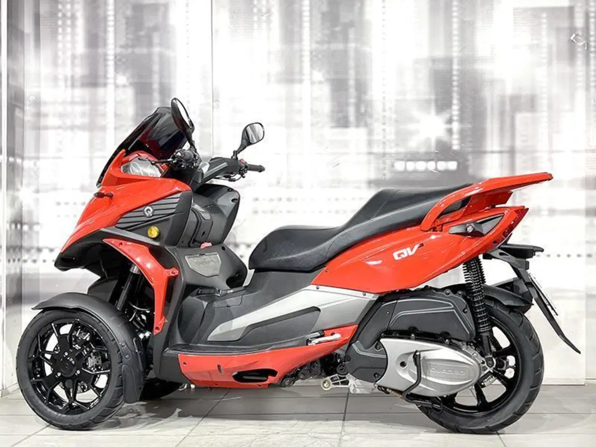 Quadro QV3 350 (2018 - 19) (2)