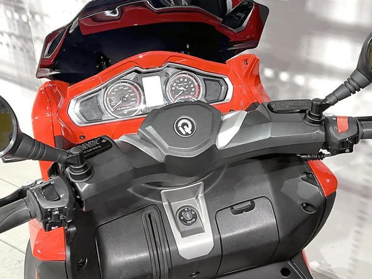Quadro QV3 350 (2018 - 19) (6)