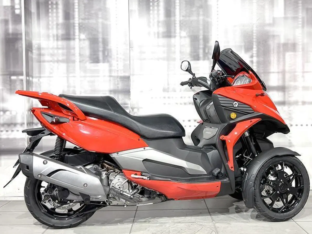 Quadro QV3 350 (2018 - 19) (8)