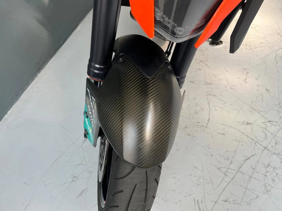 KTM 1290 Super Duke R ABS (2014 - 16) (8)