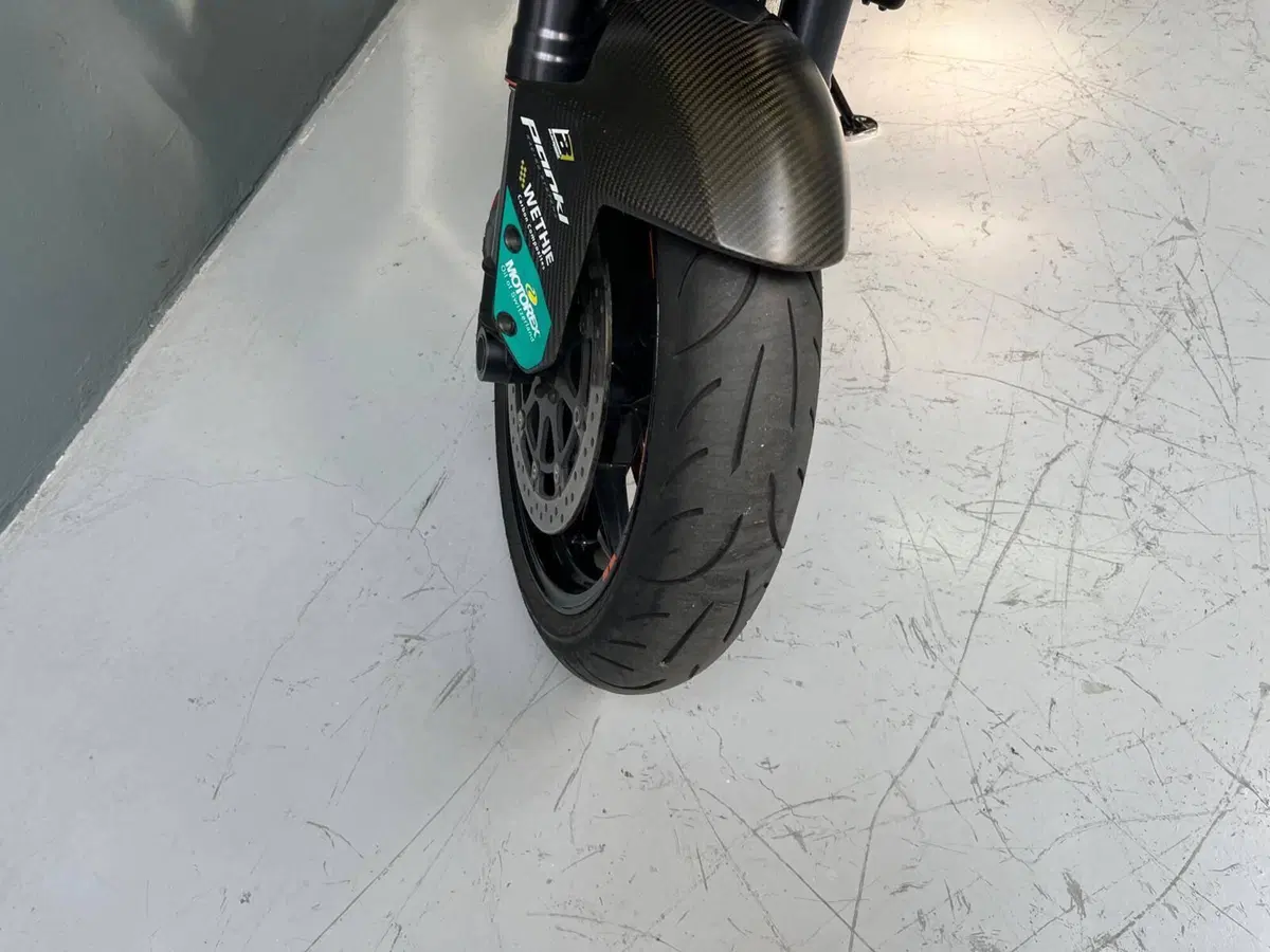 KTM 1290 Super Duke R ABS (2014 - 16) (15)