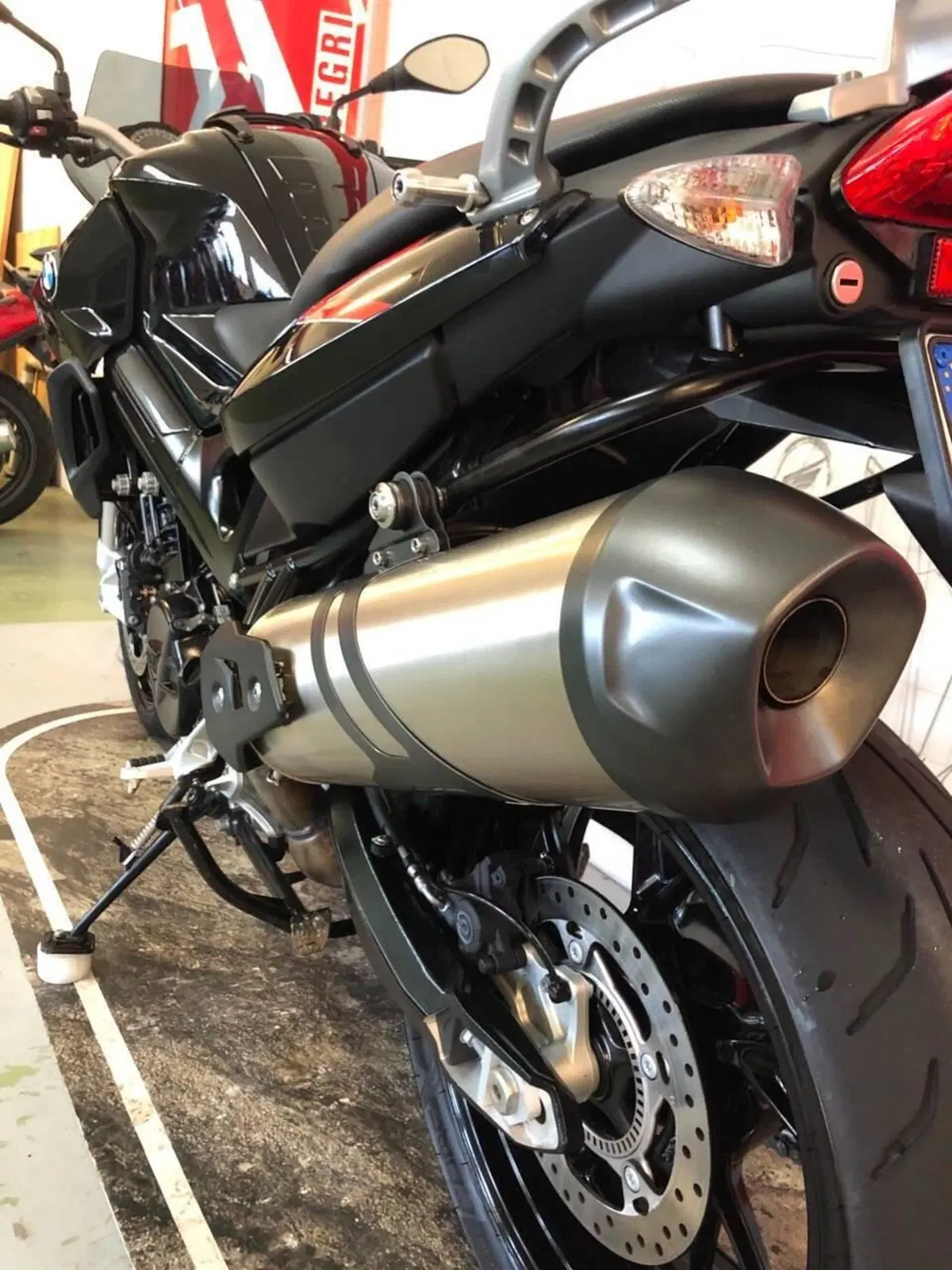 Bmw F 800 R (2017 - 20) (4)