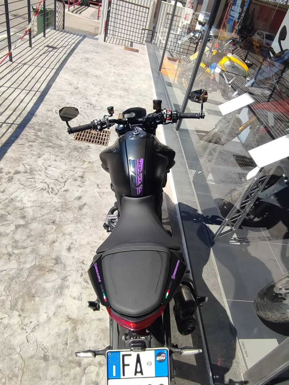 Ducati Monster 937 (2021 - 25) (5)