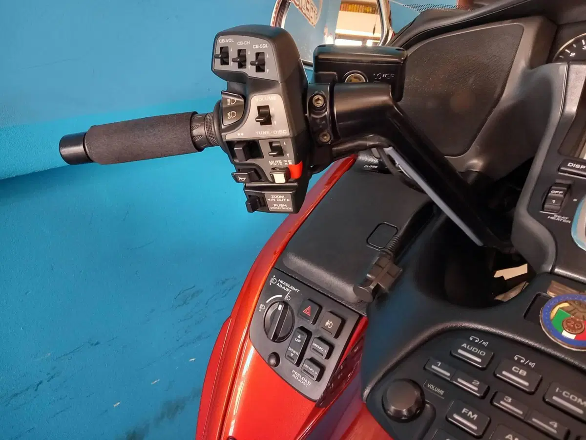 Honda GL 1800 Gold Wing (2007 - 11) (18)