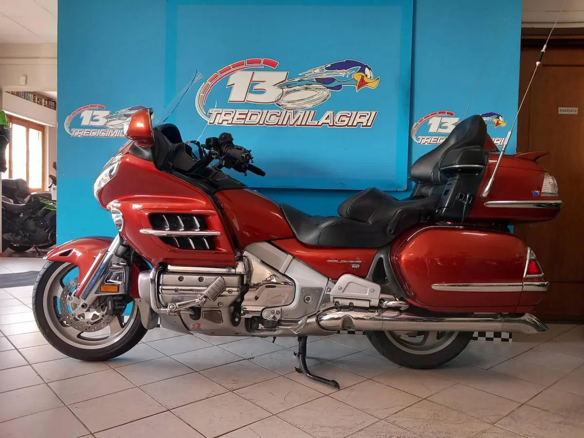 Honda GL 1800 Gold Wing (2007 - 11) (4)