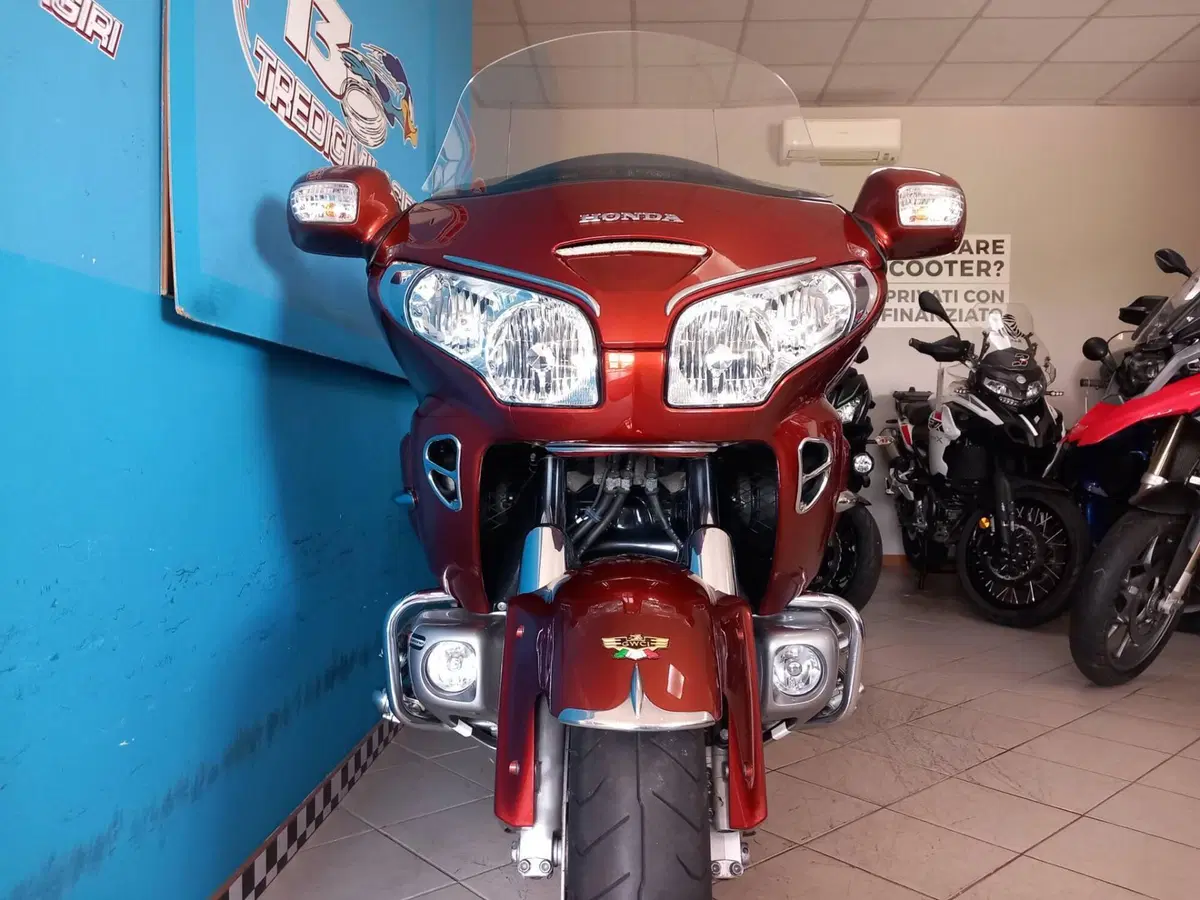 Honda GL 1800 Gold Wing (2007 - 11) (8)