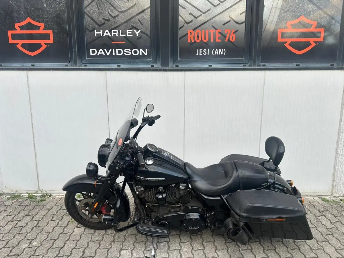 Harley-Davidson 114 Road King Special (2019 - 20) - FLHR (2)