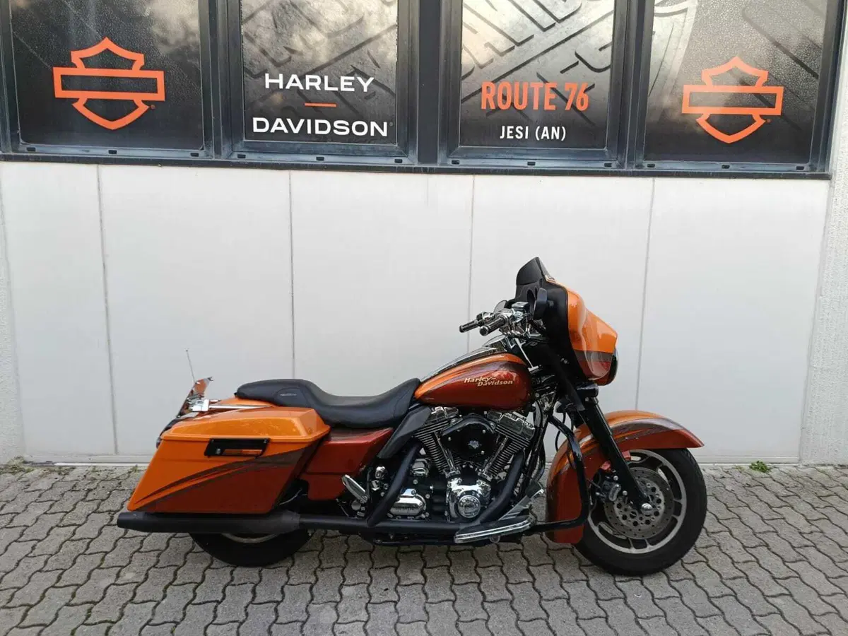 Harley-Davidson 1584 Street Glide (2007) - FLHX