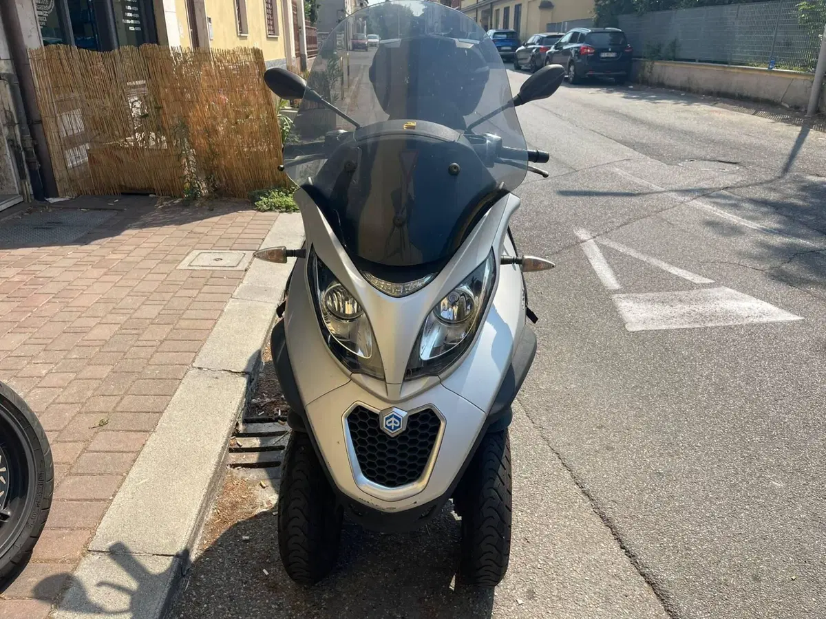 Piaggio Mp3 300 ie Sport LT ABS (2014 - 16) (4)