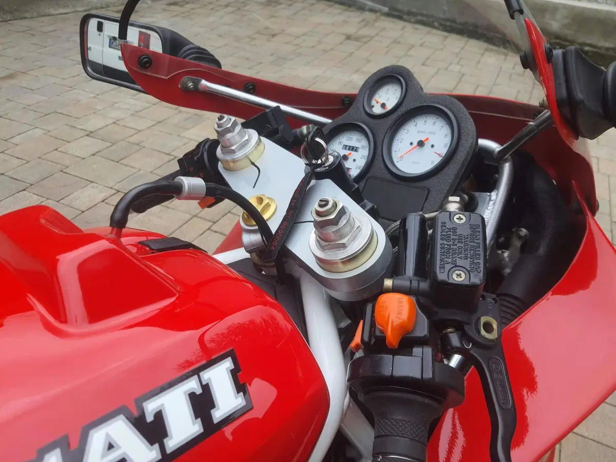 Ducati 851 (4)