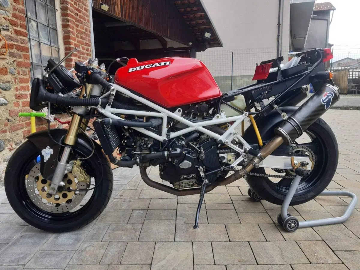 Ducati 851 (13)