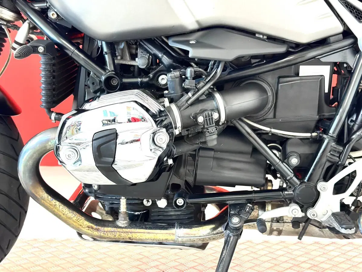 Bmw R nineT 1200 Scrambler (2016 - 20) (14)