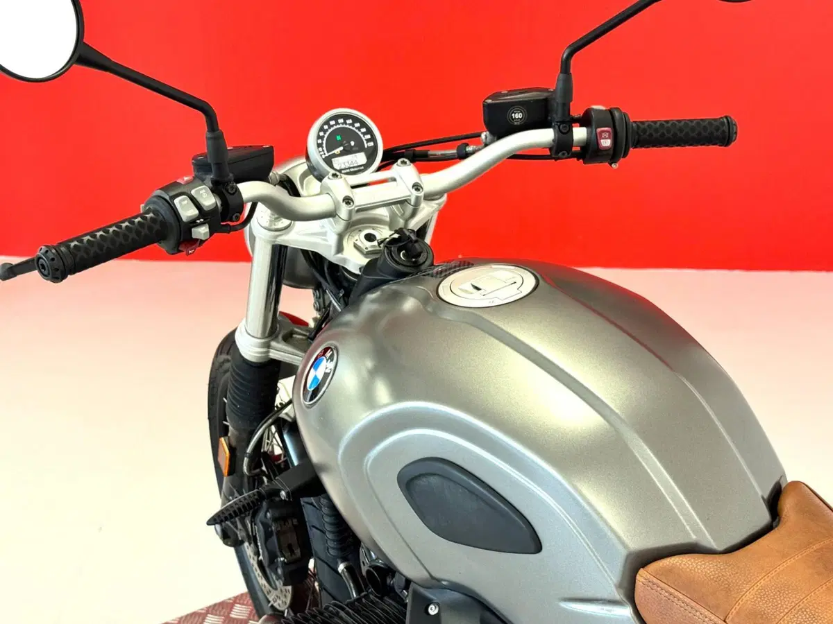 Bmw R nineT 1200 Scrambler (2016 - 20) (17)