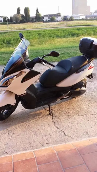 Kymco Downtown 300i ABS (2009 - 17) usata