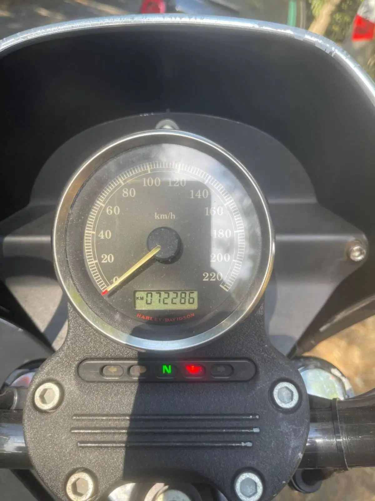 Harley-Davidson 883 Iron (2009 - 11) - XL 883N (5)