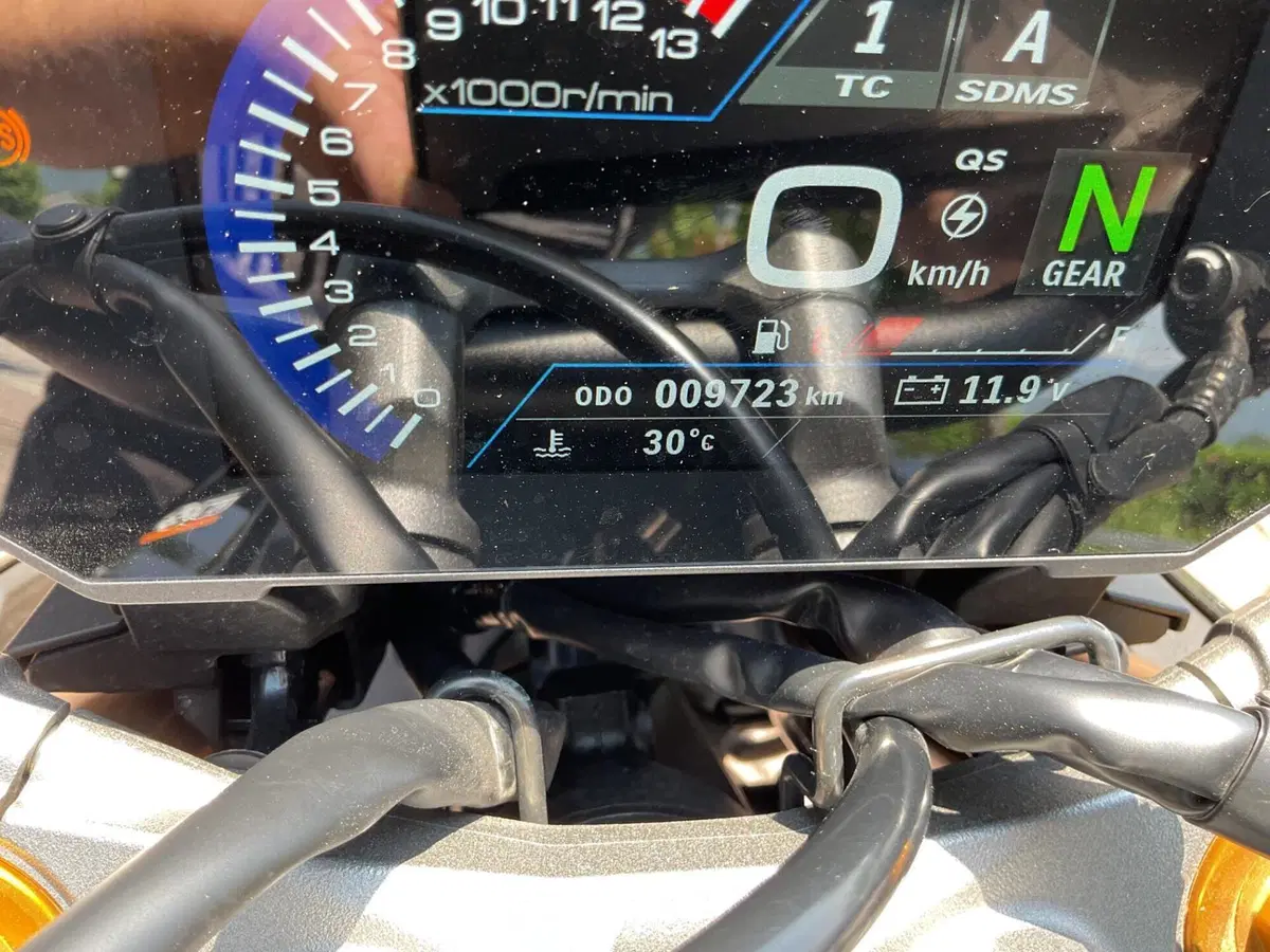 Suzuki GSX-S1000 EVO (2025 - 26) (10)