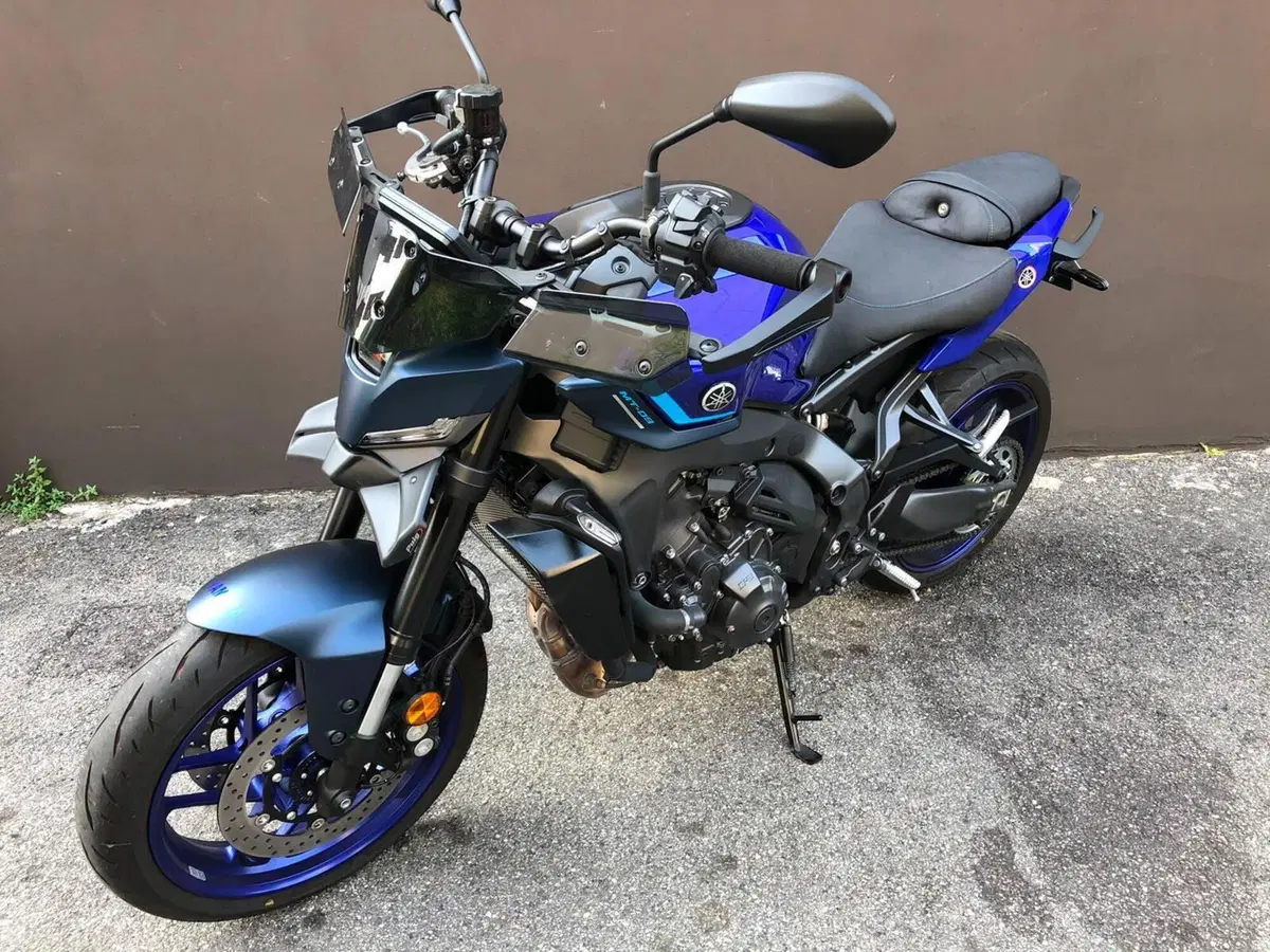 Yamaha MT-09 Y-AMT (2024 - 26) (4)