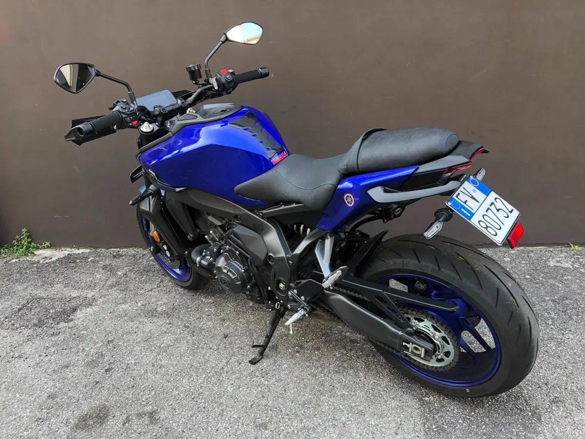 Yamaha MT-09 Y-AMT (2024 - 26) (3)