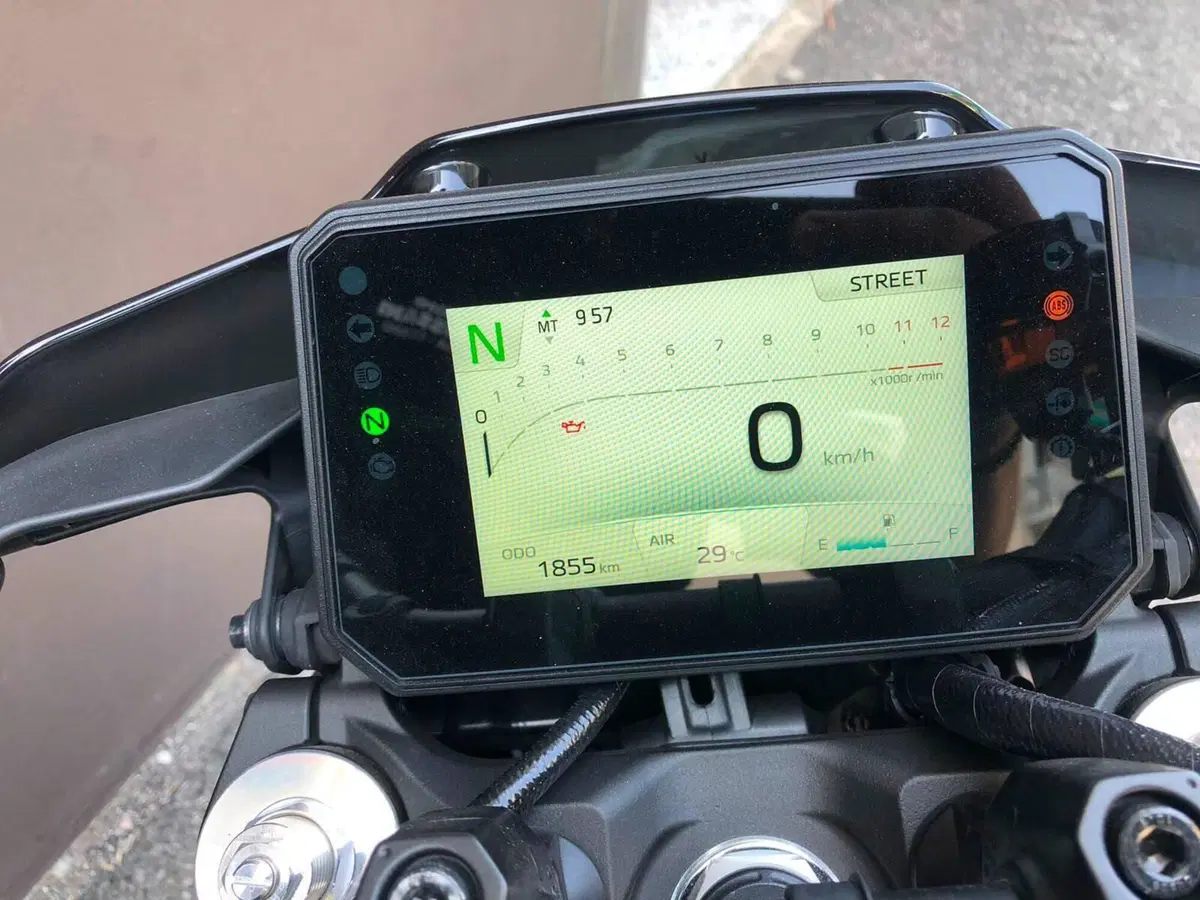 Yamaha MT-09 Y-AMT (2024 - 26) (5)