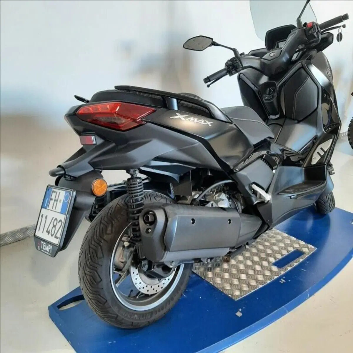Yamaha X-Max 300 Tech Max (2021 - 24) (6)