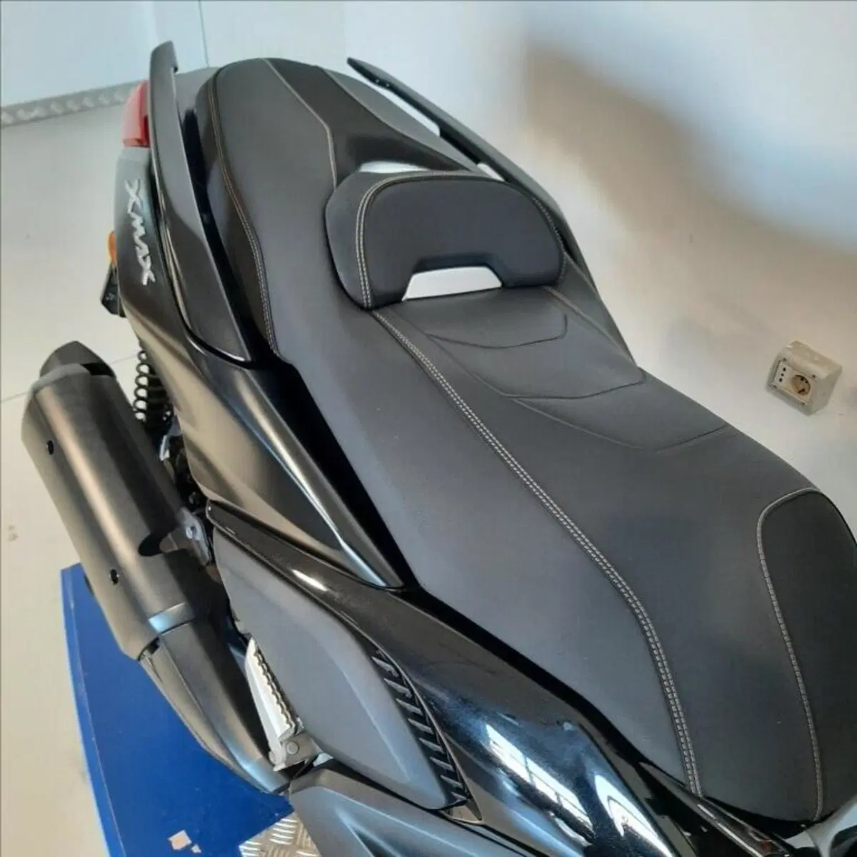 Yamaha X-Max 300 Tech Max (2021 - 24) (10)