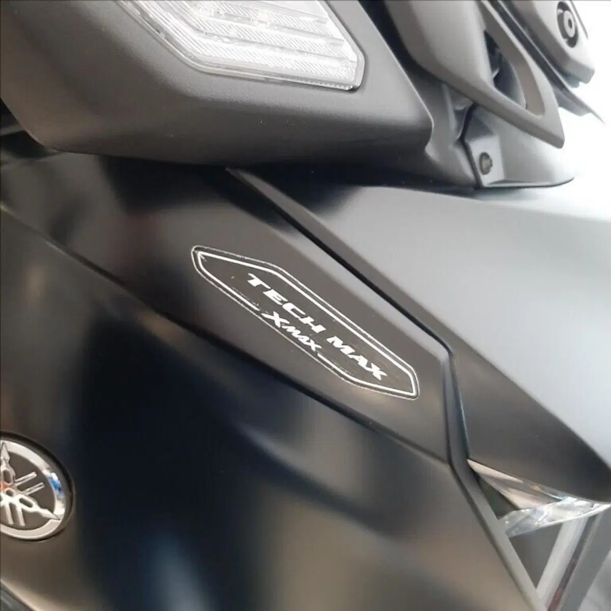 Yamaha X-Max 300 Tech Max (2021 - 24) (11)