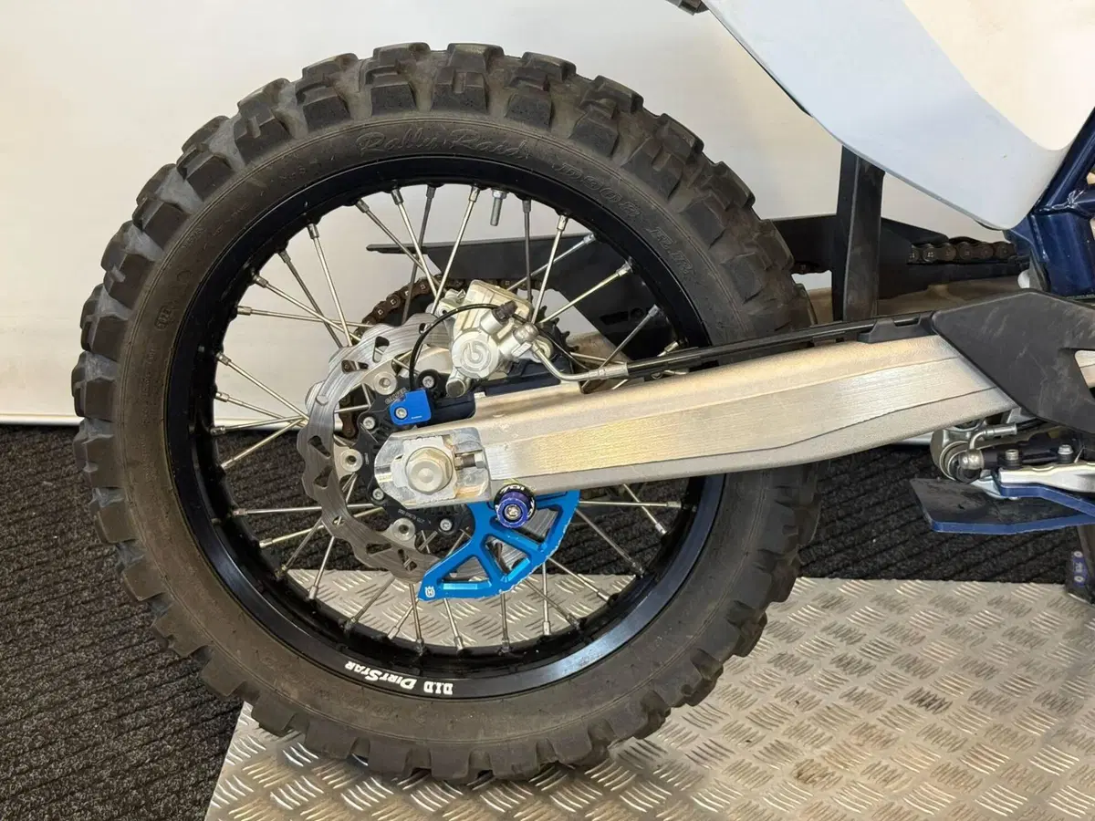 Husqvarna 701 Enduro (2023 - 25) (7)