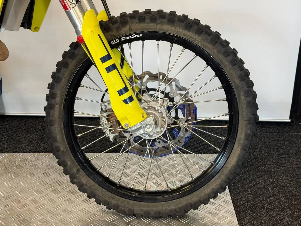 Husqvarna 701 Enduro (2023 - 25) (9)