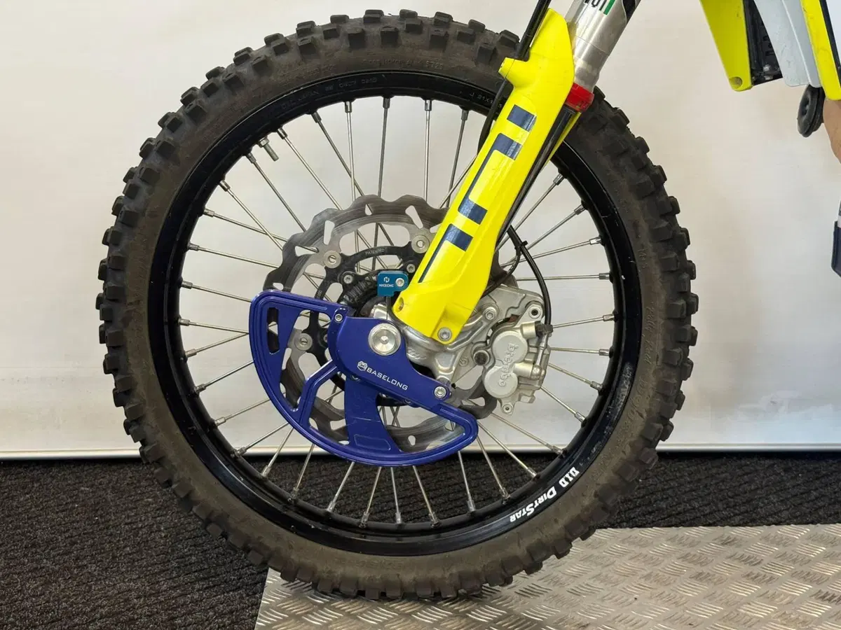 Husqvarna 701 Enduro (2023 - 25) (10)
