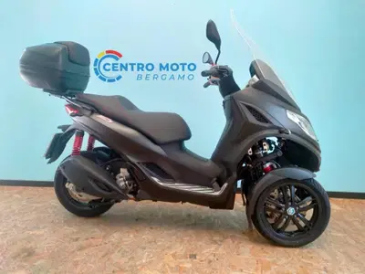Piaggio MP3 300 ABS Hpe (2021 - 24) usata